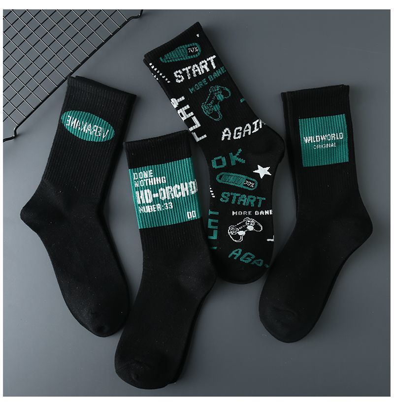 Socks for male students, sports socks, autumn versatile black mid length insets, moisture and odor resistant basketball_voghion.com
