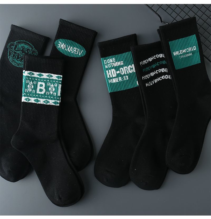 Socks for male students, sports socks, autumn versatile black mid length insets, moisture and odor resistant basketball_voghion.com