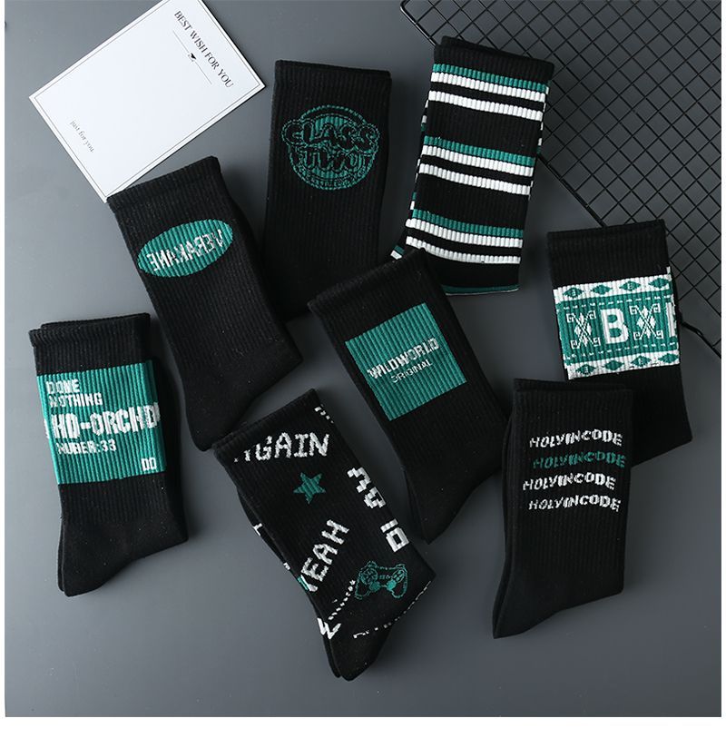Socks for male students, sports socks, autumn versatile black mid length insets, moisture and odor resistant basketball_voghion.com