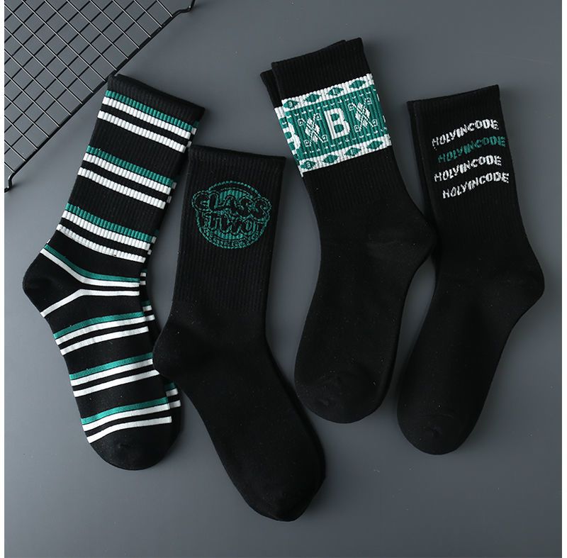 Socks for male students, sports socks, autumn versatile black mid length insets, moisture and odor resistant basketball_voghion.com