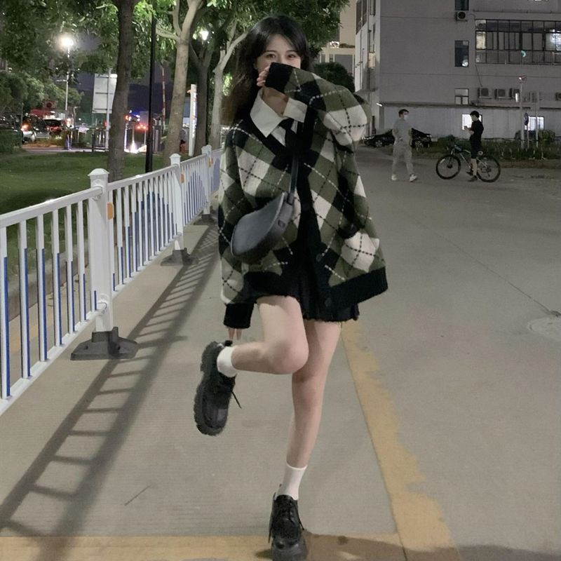 [Three-piece Suit] Hong Kong Style Retro College Style Rhombus Contrasting Color Knitted Sweater Cardigan Shirt Slim Pleated Skirt