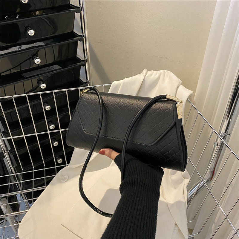 秋冬質感小眾腋下包包女2022新款潮復古單肩包高級感百搭小挎包女