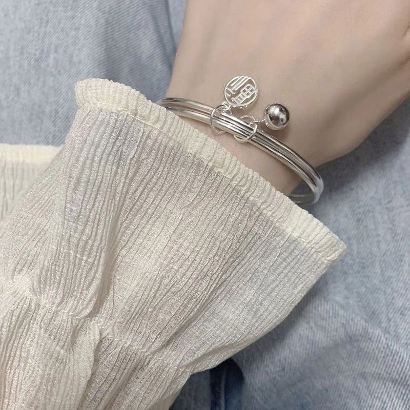 Fu brand bell bracelet double ring female niche bracelet ins does not fade niche design high-level sense of temperament simple