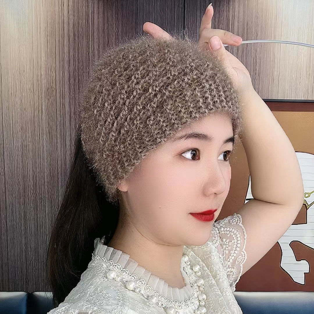 23 new autumn and winter pure handmade women's knitted woolen hat to cover gray hair, keep warm and protect ears, ethnic style material soft patch