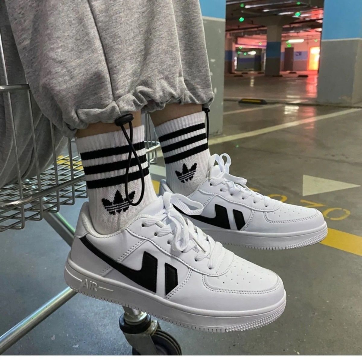 Shoes for men and women  Korean version summer new small white shoes all-match student couple board shoes sports casual trendy shoes