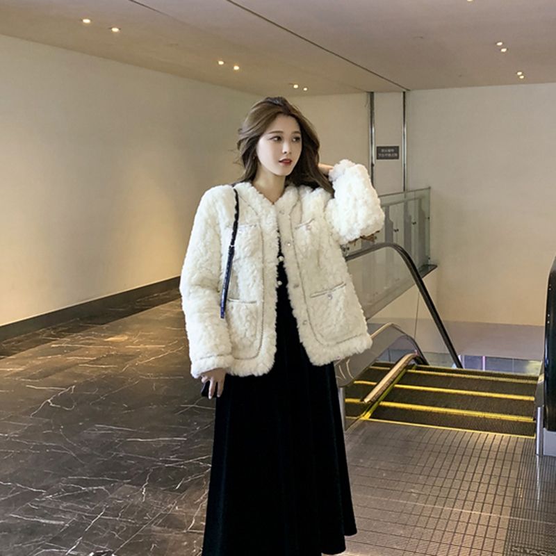 Xiaoxiangfeng lamb wool coat  autumn and winter new Korean version loose small warm all-match short top