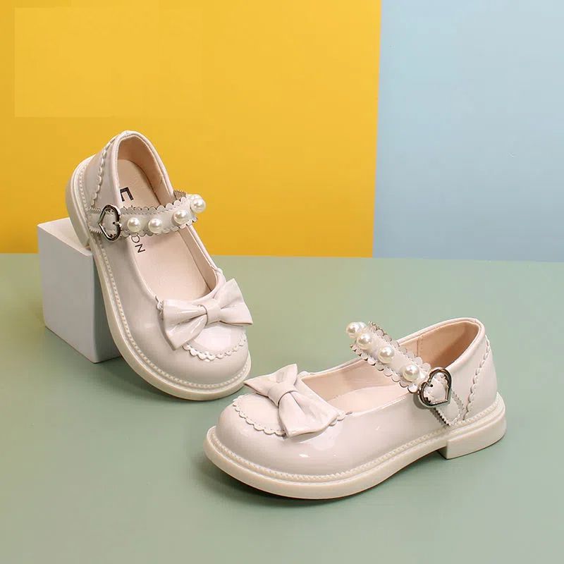Girls' shoes 2022 new student performance leather shoes princess shoes spring and autumn non-slip soft bottom children's square mouth single shoes