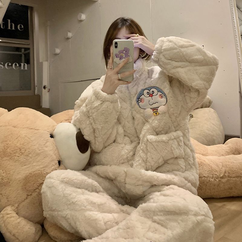 Korean version of ins Doraemon coral fleece pajamas women's autumn and winter thickened three-layer quilted home service suit can be worn outside