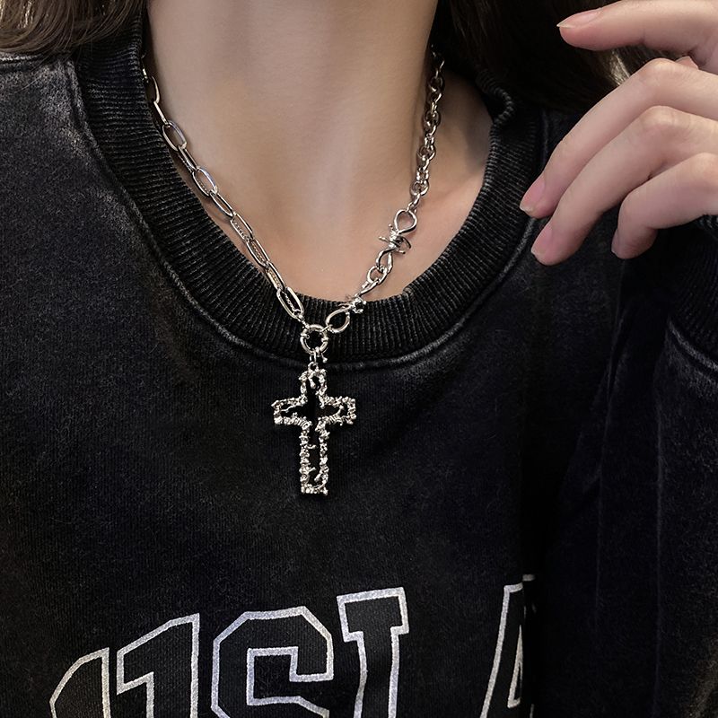 Retro tinfoil cross pendant necklace female ins hip-hop sweet cool autumn and winter sweater chain niche design accessories