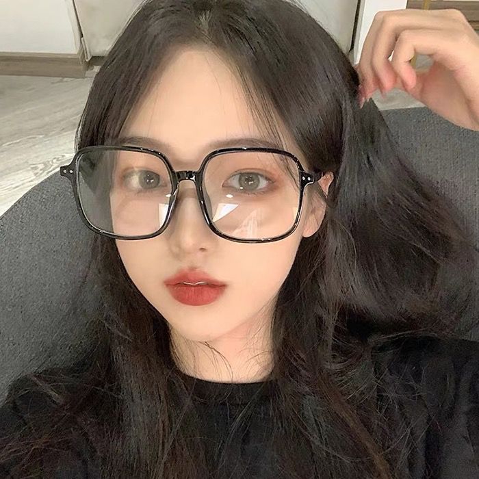 Korean version of retro plain black frame glasses female face small square blue light flat mirror net red big frame can be equipped with myopia