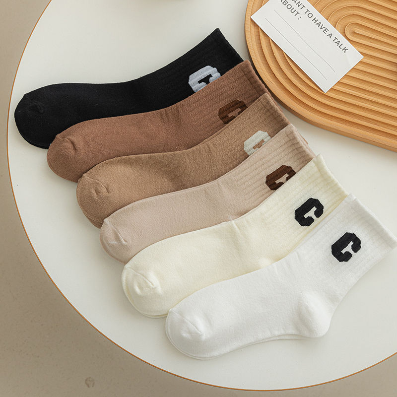 Socks women's mid-tube vertical pattern slimming ins all-match high-value Mori campus letters autumn and winter trendy socks