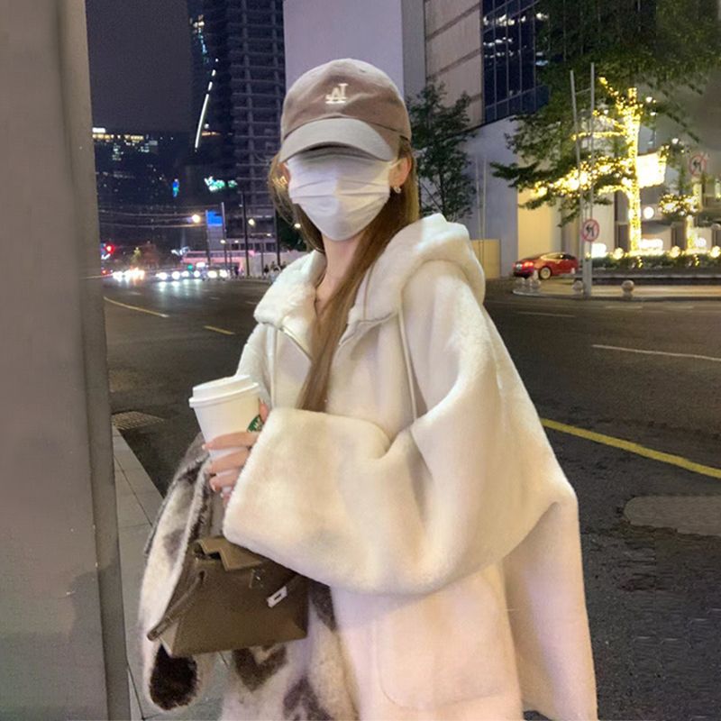 College style sweet thickened lamb wool hooded jacket for female students winter new Korean style plush cotton coat