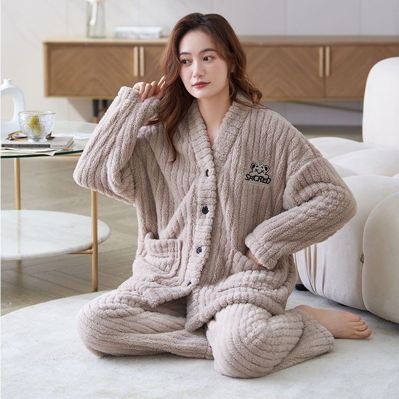 Flannel pajamas women's autumn and winter thickened plus velvet warm suit winter coral fleece cardigan home service can be worn outside
