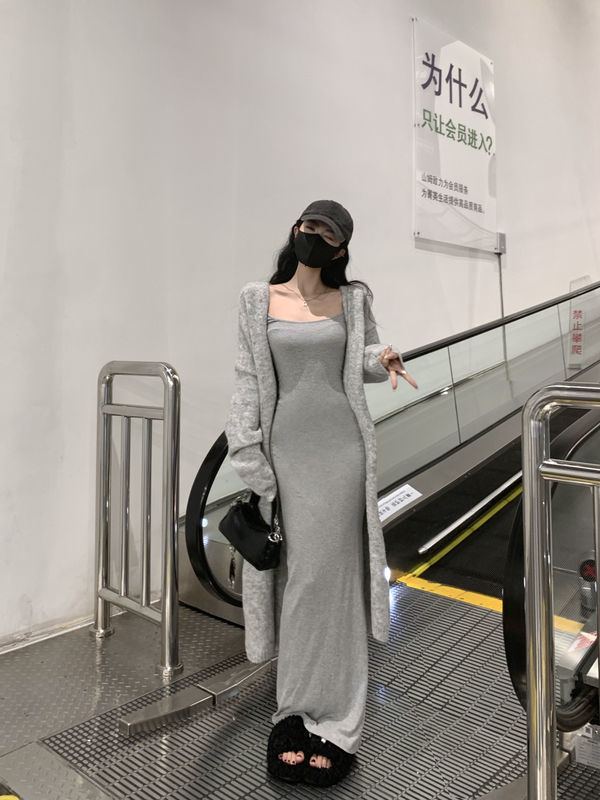 Gray square collar long-sleeved dress women's autumn 2022 new waist slimming long skirt hot girl sexy hip skirt