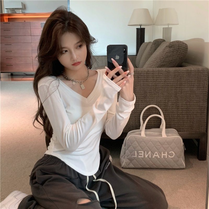 Pure desire style hot girl French V-neck slim long-sleeved t-shirt women's spring, autumn and winter inner bottoming shirt high-waisted short top
