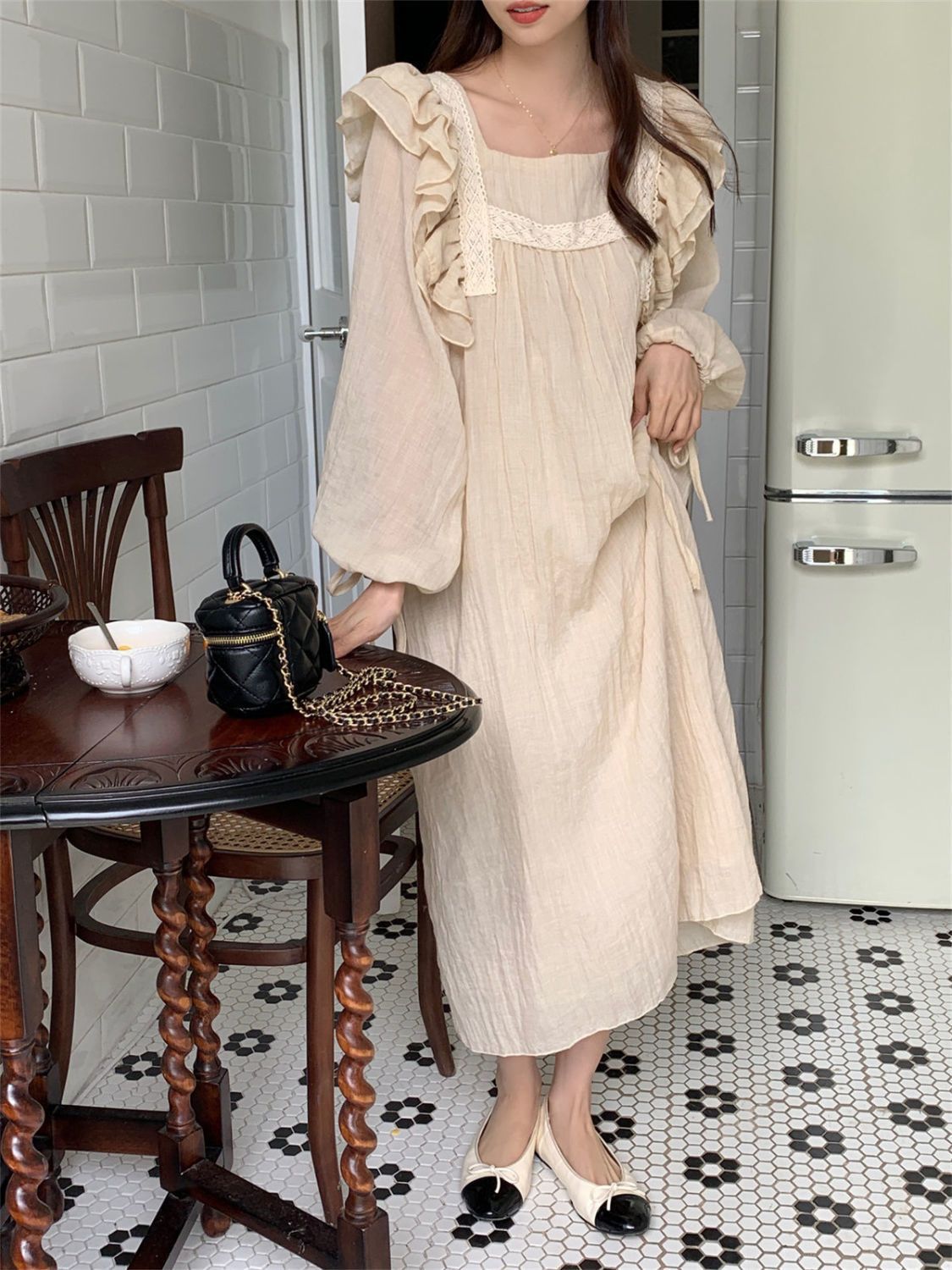 Korean style nightdress women's autumn and winter pure cotton long-sleeved square collar court style pajamas ins style hot girl super long nightdress can be worn outside