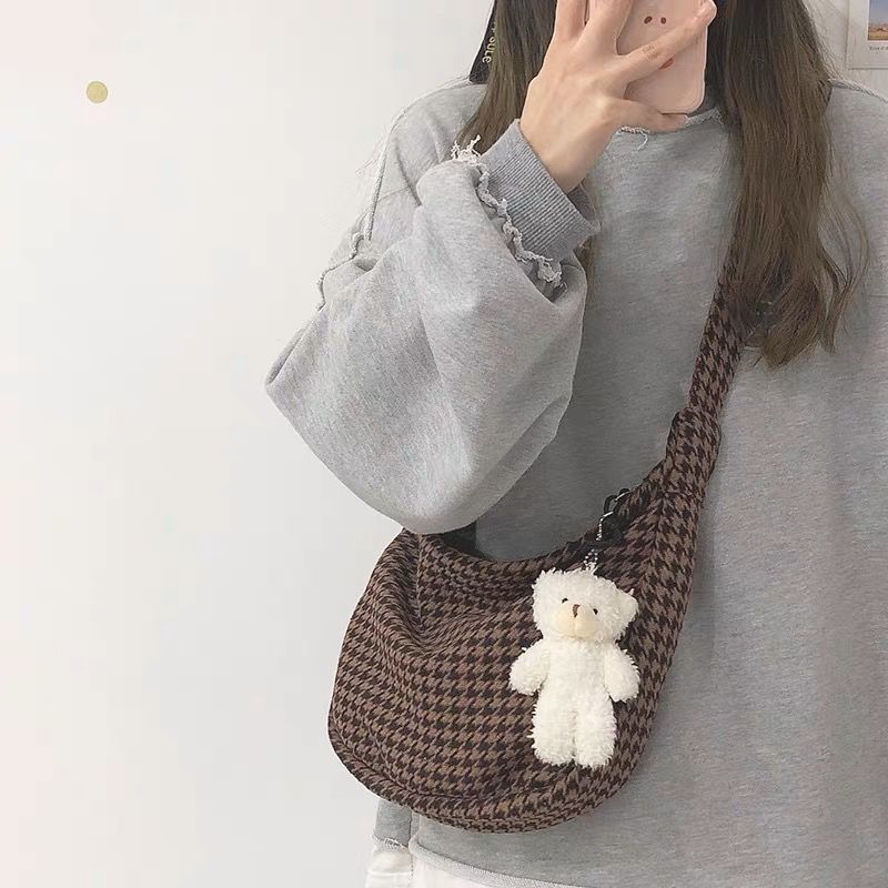 帆布包包女2020新款ins網紅韓版格子單肩百搭日系少女斜挎餃子包