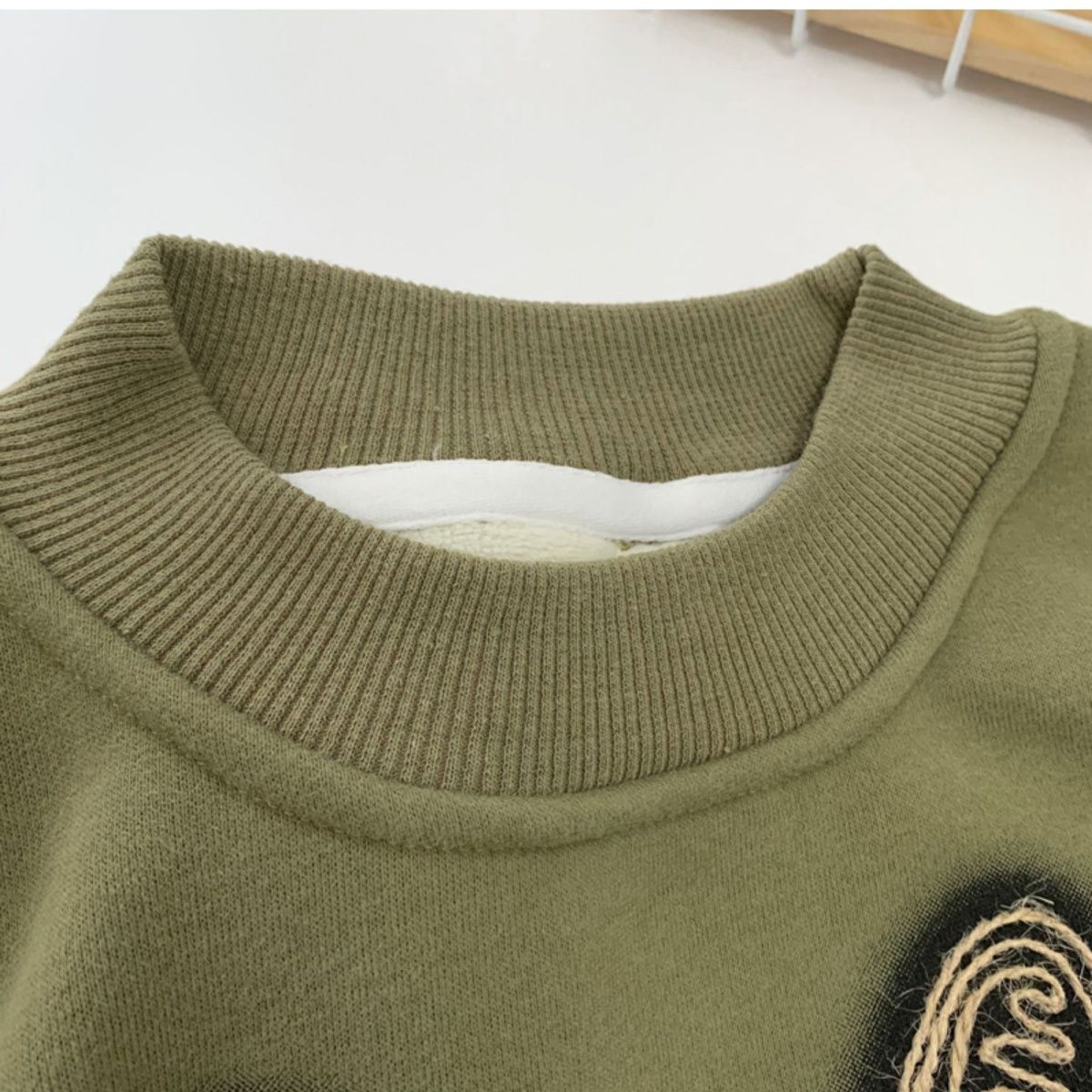 Boys' all-in-one velvet sweater 2022 winter new velvet pullover tops for children and babies velvet foreign style pullover trendy
