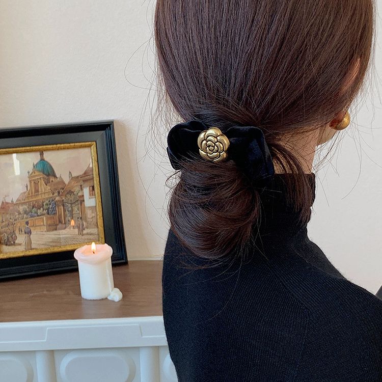 Nuovo cappio per capelli in velluto per intestino crasso, retrò e avanzato, piccolo vento profumato, corda per la testa della camelia, corda per capelli con cravatta autunnale e invernale per le donne_voghion.com