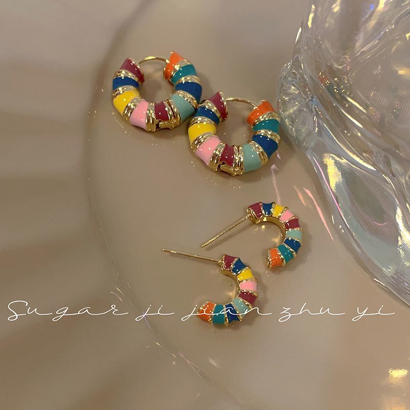 Bai Baihe's same color enamel earrings autumn and winter retro high-end exquisite earrings earrings  new trend