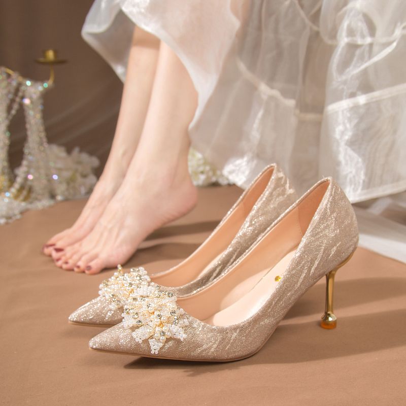 法式婚鞋女主婚纱秀禾两穿2022年新款新娘鞋不累脚伴娘水晶高跟鞋