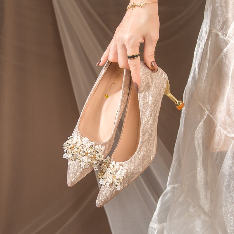 法式婚鞋女主婚纱秀禾两穿2022年新款新娘鞋不累脚伴娘水晶高跟鞋