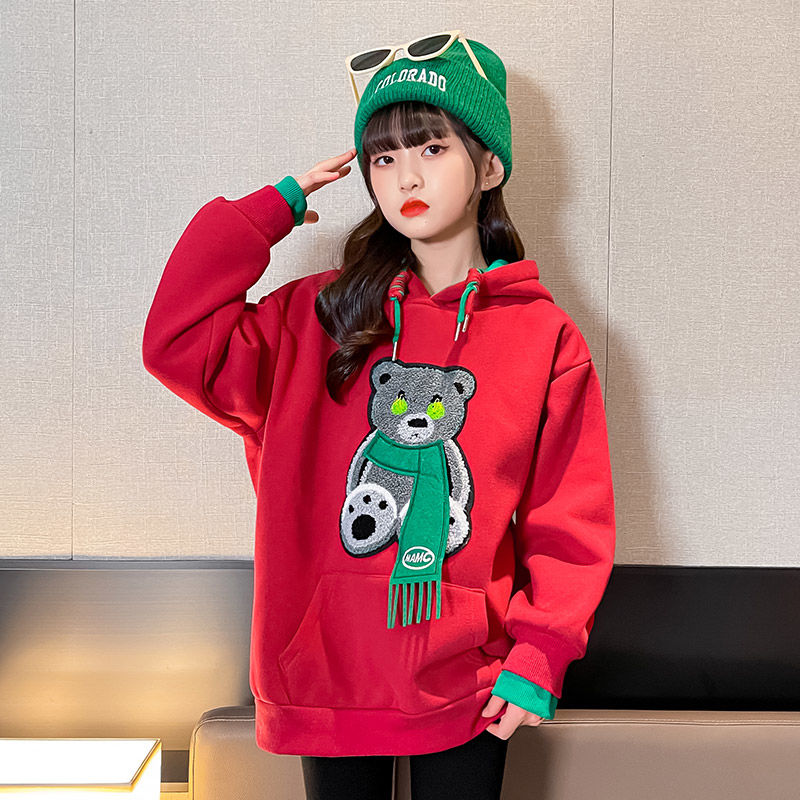 Girls' winter fleece and thickened sweater foreign style 2022 fashion new children's casual explosive street top winter clothes
