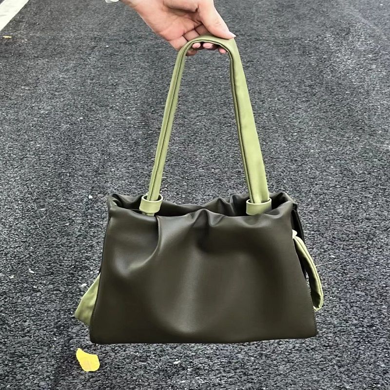 Bag women's new autumn and winter commuter bag women's large-capacity bucket bag high-quality texture niche portable shoulder