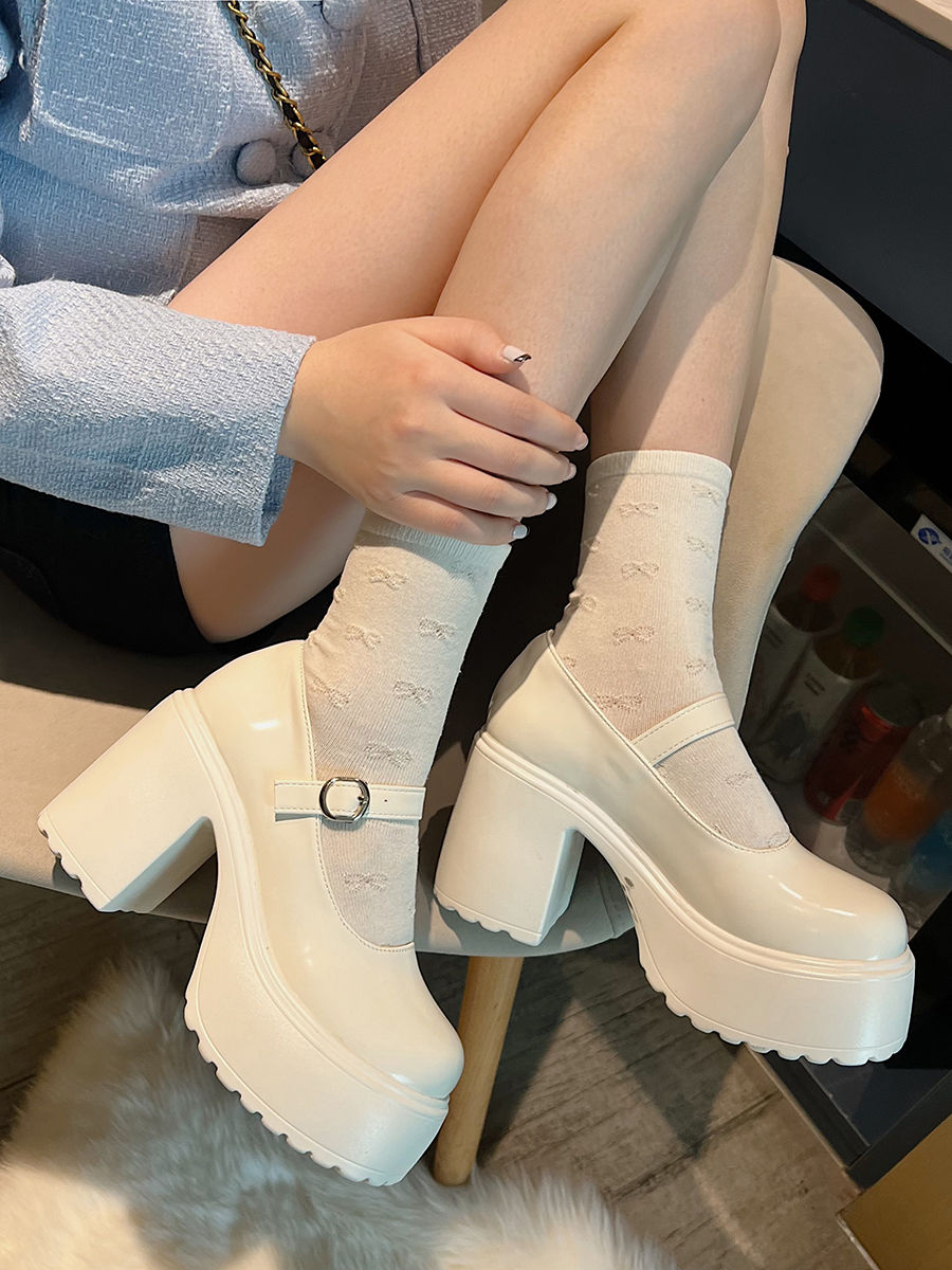本江梨子白色粗跟高跟鞋女2022新款秋冬季小个子网红法式玛丽珍鞋
