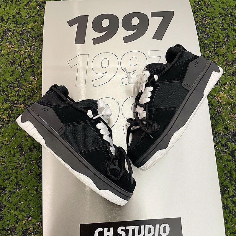 Ins Trendy Black Skate Shoes - American Minimal Street Style, Versatile Original Designer Casual Elevated Sneakers_voghion.com