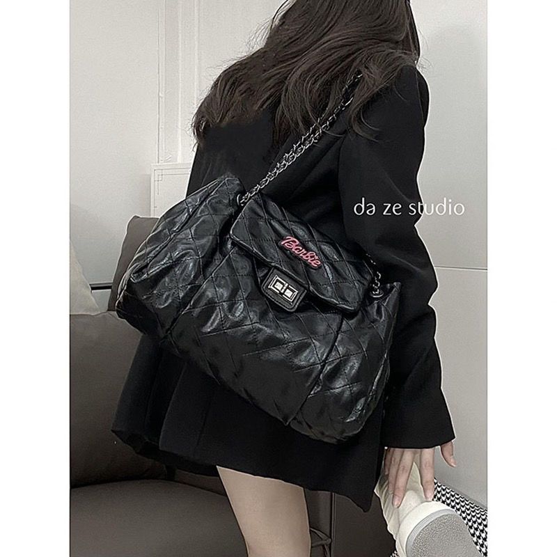 Bag women's 2022 new high-end texture niche autumn and winter commuting to class large-capacity one-shoulder Messenger Tote bag