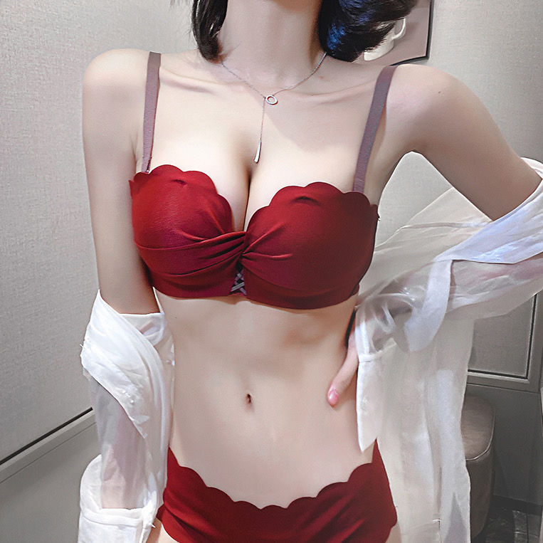 New zodiac year red underwear women's small breasts gather to show big thickened breasts bridal festive bra set