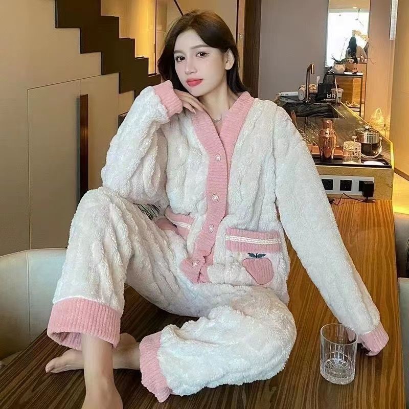 Sweet and lovely coral fleece pajamas winter women's thick flannel  new autumn and winter plus fleece home service