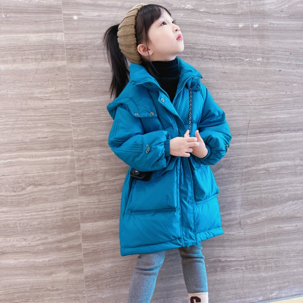 女童羽絨服冬季新品2022新款網紅女孩白鴨絨中長款連帽羽絨服外套