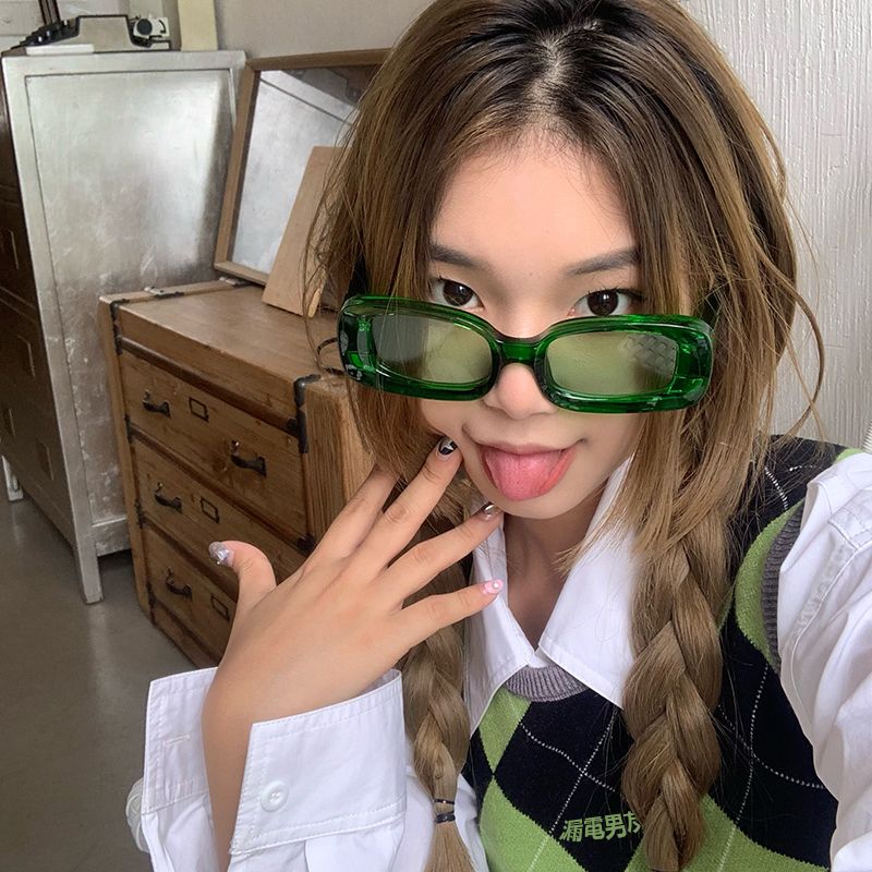 Red Jelly Sunglasses, Bouncing Blue-green Frame, Transparent Thick Frame, Square Face Glasses_voghion.com