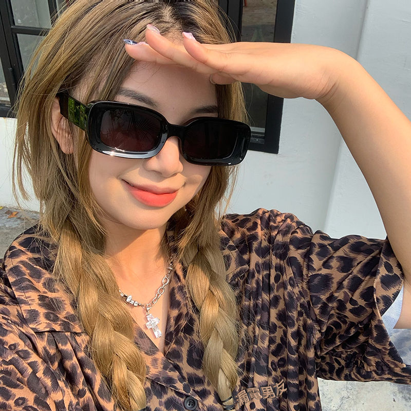 Red Jelly Sunglasses, Bouncing Blue-green Frame, Transparent Thick Frame, Square Face Glasses_voghion.com