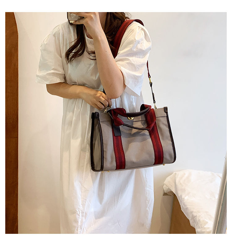 FOUR ONE Fashion Women's 2023 New Canvas Niche Handheld Classroom Commuter Tote Cloth Crossbody Bag_voghion.com