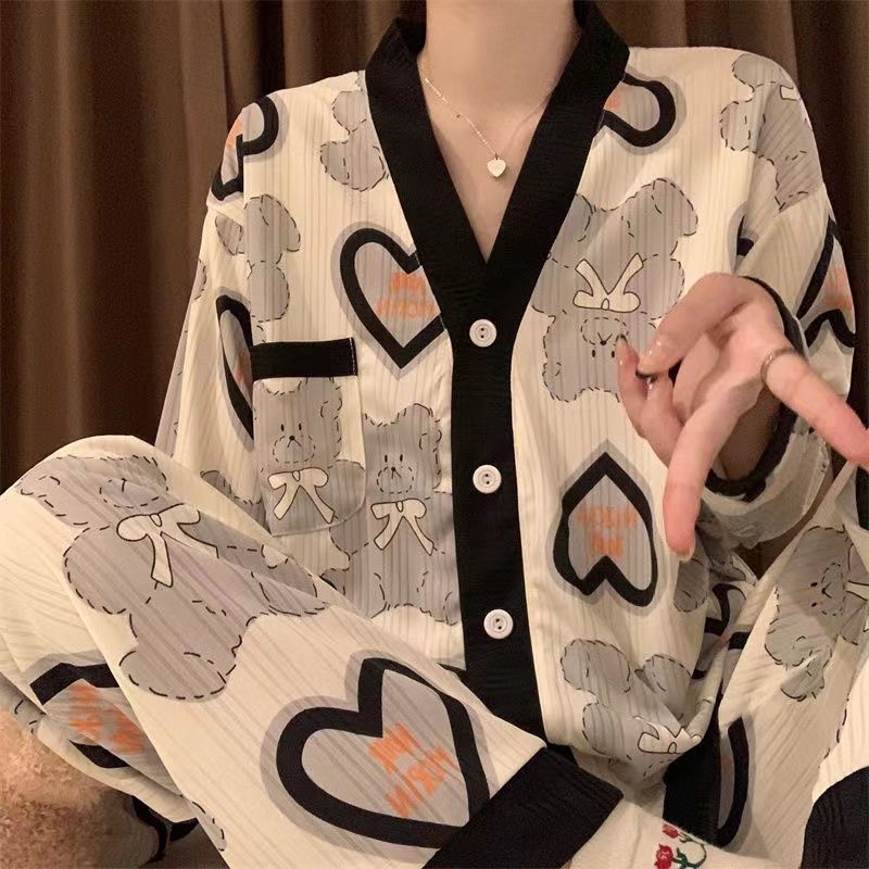Pajamas women's spring and autumn small fragrance new ins long-sleeved thin section high-value explosive style student dormitory can be worn outside suit