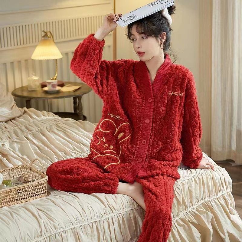 新年紅色兔子珊瑚絨睡衣女款秋季冬天加絨加厚本命年法蘭絨家居服