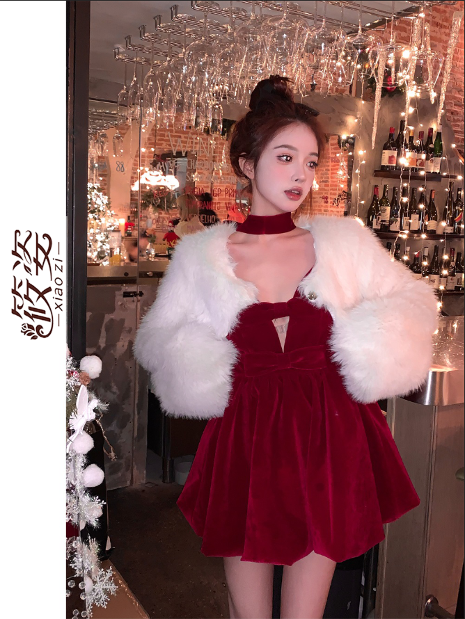 筱姿紅色絲絨吊帶連衣裙女裝別致氛圍感a字短裙性感裙子喊2023