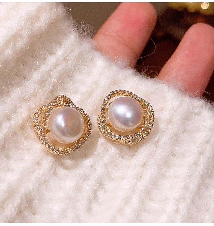 Spiral Freshwater Pearl Earrings Elegant Niche Stud Earrings_voghion.com