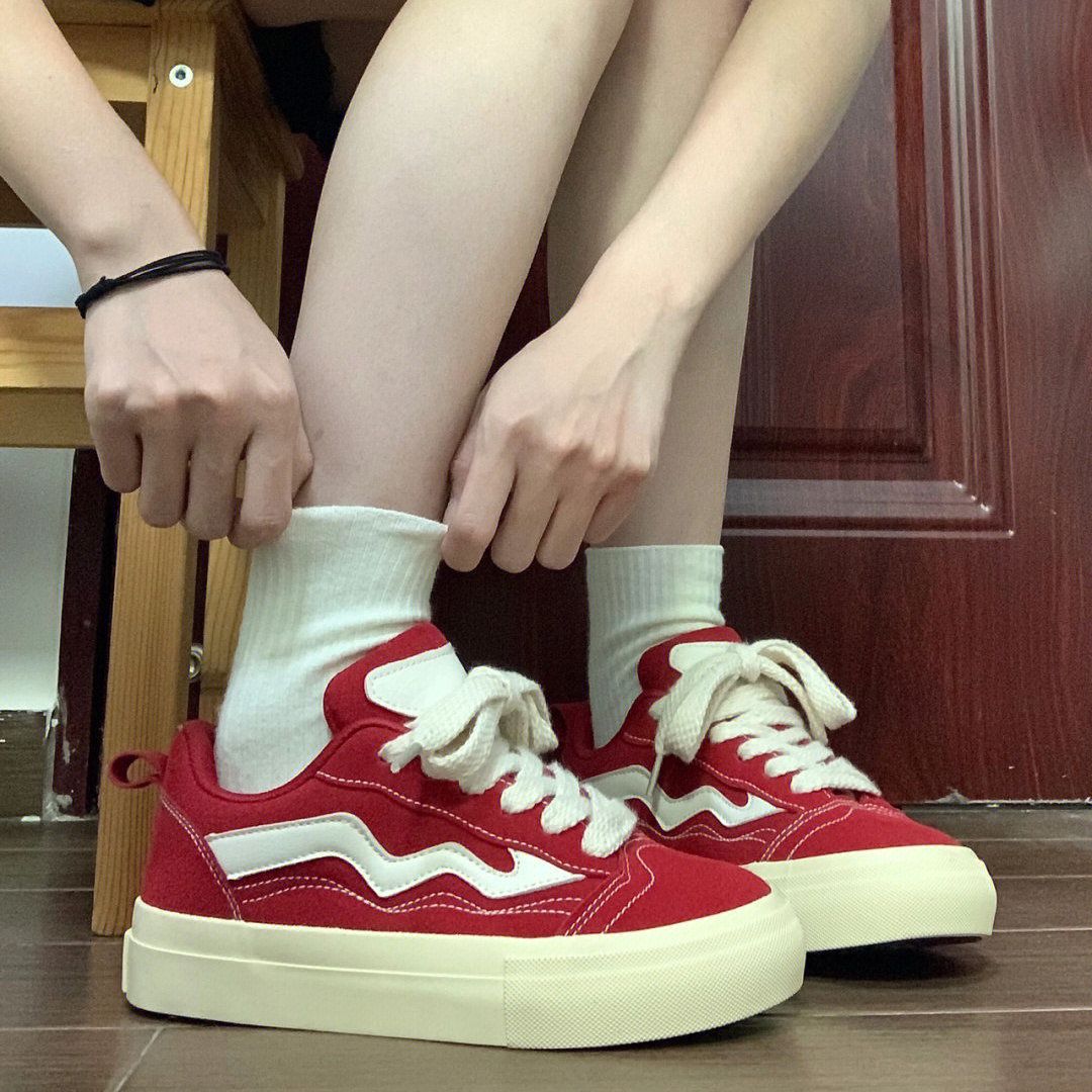 高顏值紅色復古帆布鞋女2023春秋最新款網紅爆款百搭休閒運動鞋潮
