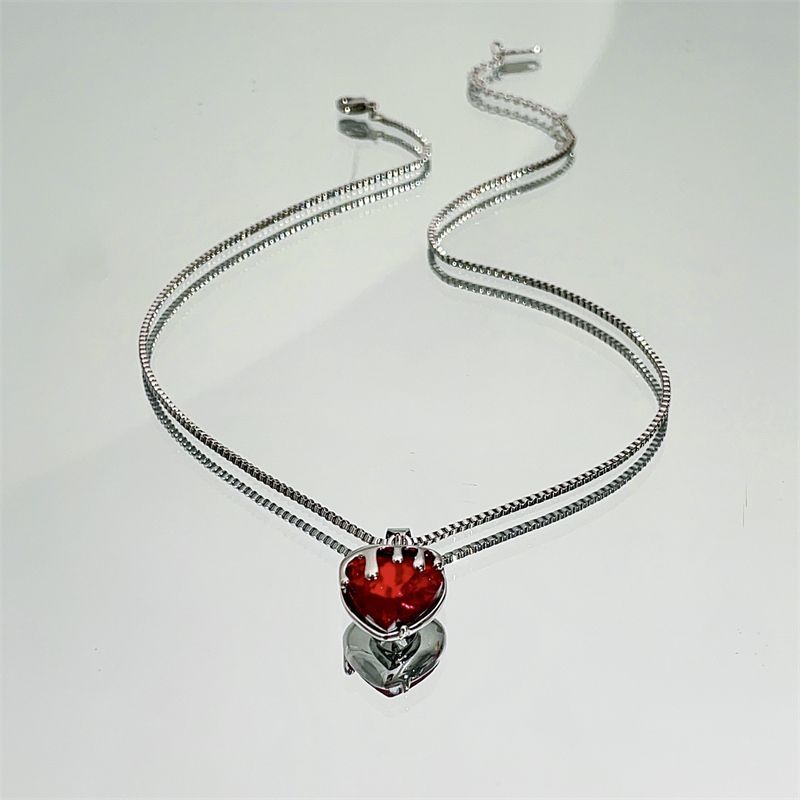 轻奢潮流高级设计感极简主义百搭融化爱心红色宝石吊坠项链项饰品
