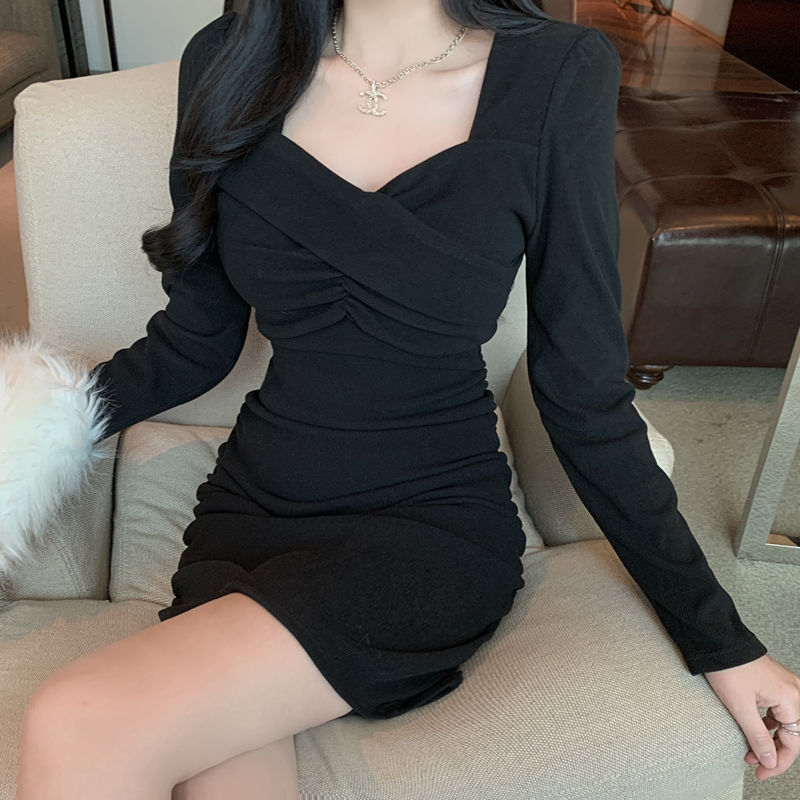 Xiaozi design sense folds slim slim temperament package hip black dress  new Korean version bottoming skirt