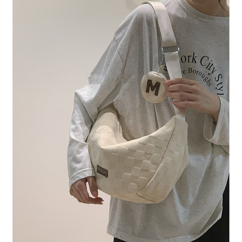 Autumn and winter large-capacity checkerboard bag women's 2022 new high-end casual tote bag all-match one-shoulder diagonal bag