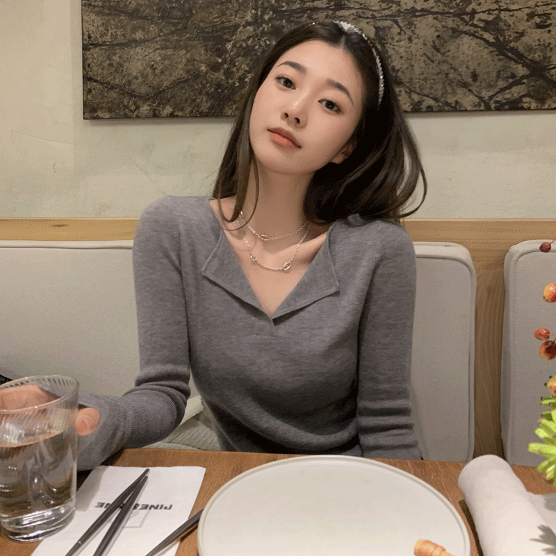 秋冬軟糯長袖針織衫女設計感小眾內搭v領毛衣洋氣打底衫別致上衣