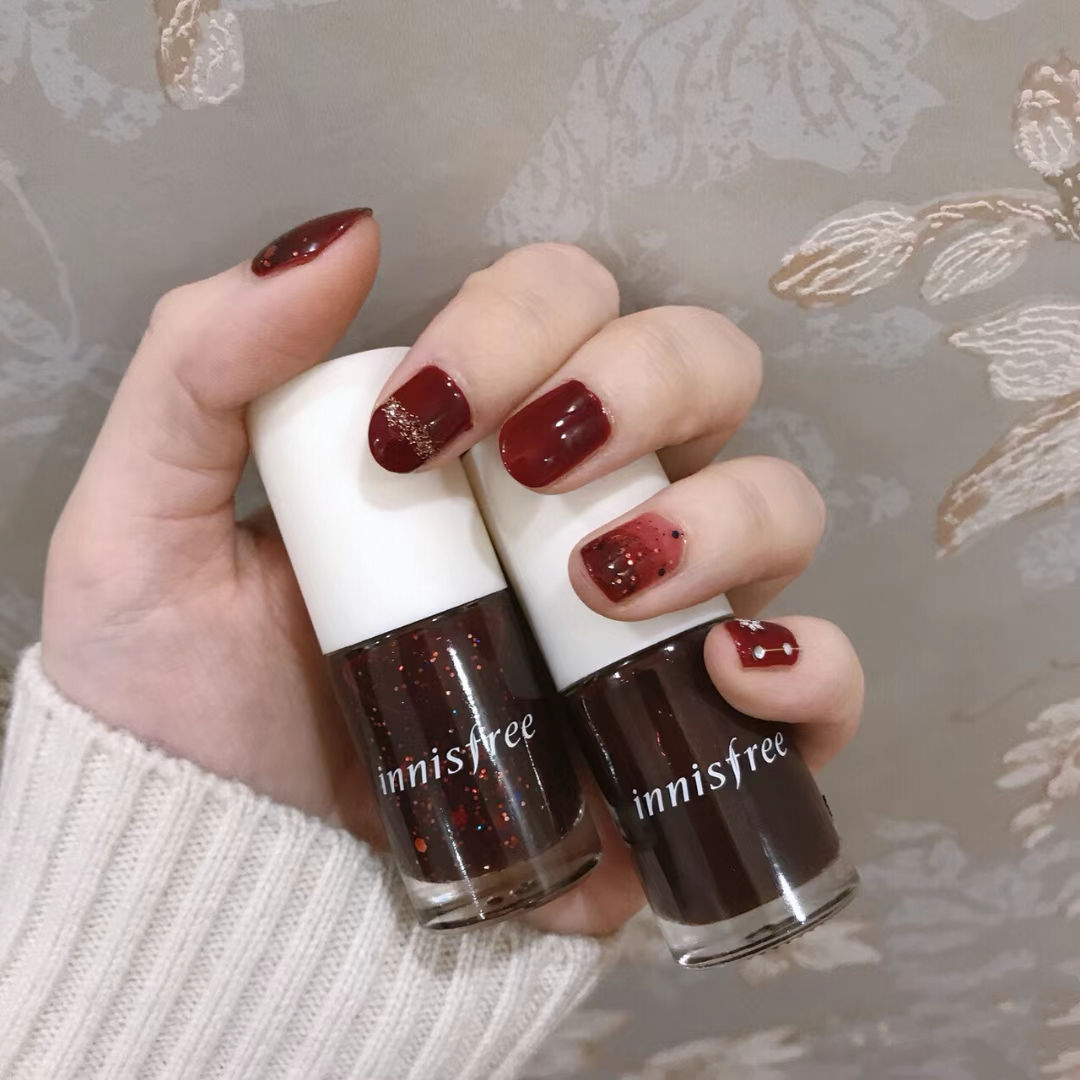 Innisfree Vitality Nail Polish Cherry Color Autumn and Winter Shows Whiteness Long-lasting No Bake Big Red New Year Red Wine Red