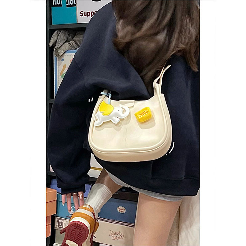 小眾原創斜挎包包女2022新款潮ins百搭單肩水桶包高級感通勤包女