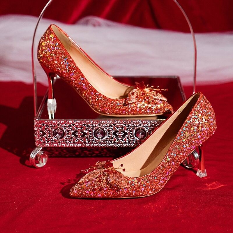 红色蝴蝶结尖头高跟鞋女细跟单鞋2023年新款秀禾服中式婚鞋新娘鞋