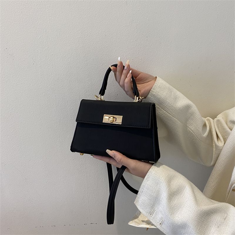 This year's popular bags for women 2023 new trendy fashion high-quality handheld Kelly bag Internet celebrity single shoulder crossbody bag
